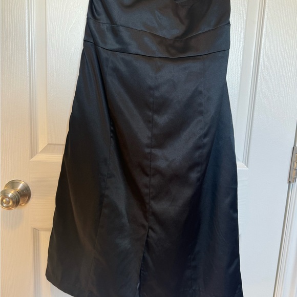 Perfect LBD ♥️ - Picture 2 of 3